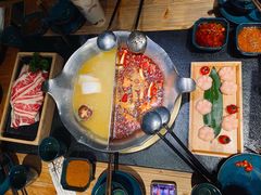 -湊湊火锅·茶憩(南京东路悦荟店)