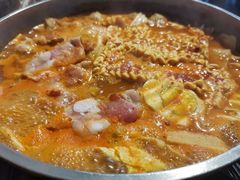 -辛明堂洞韩式芝士年糕火锅(万达店)