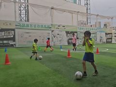 -飞梦少儿足球培训(塘桥校区)