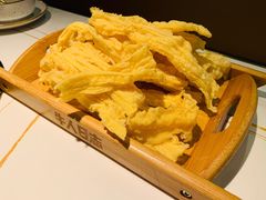 炸腐竹-牛人日志·鲜牛肉骨汤火锅(万科里瑧店)