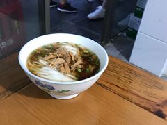 -矮子粉店1985·长沙米粉(湘春路店)