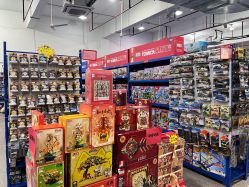 -逝水玩具折扣店