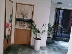 -崇英经络足疗(曲江店)