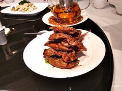 -HOMES上海本帮菜(襄阳公园店)