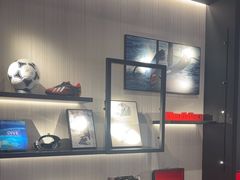 -亨吉利世界名表中心(群光店)