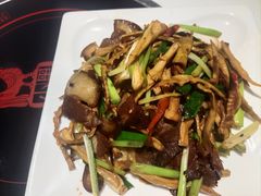 大巴山老腊肉炒笋-黑鸡小馆(金源店)