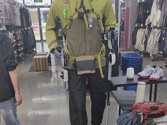 -迪卡侬(大英山店)