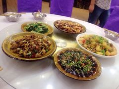 乡土川菜餐馆-乡土特色.冷锅鱼.牦牛肉汤锅