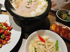 -大中华酒楼·主席武昌鱼·武汉美食地标(江汉路步行街店)