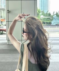 -苑苑发型设计