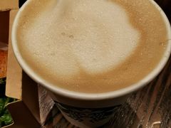 燕麦拿铁-星巴克臻选(南京金茂览秀城店)