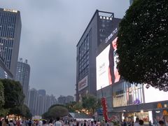 -观音桥步行街