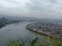-叠彩山景区