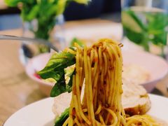 星厨乳酪肉酱意粉配烤全麦面包-乔泰勒JOETYLER西餐厅(曲江店)