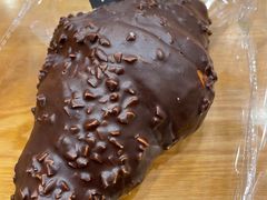 榛子巧克力牛角-PAPER STONE BAKERY(天汇广场店)