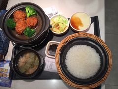 红烧狮子头饭-谷田稻香