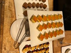 -上海龙之梦万丽酒店