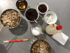 -正宗杨记普洱酸醋米线(总店)