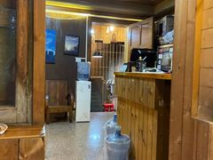 大堂-黔味东南酸汤牛肉火锅(太平路一店)