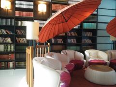 -喜鹊愉家酒店(郑州曼哈顿博览中心地铁站店)