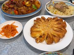-汗腾格里·风味餐厅(新疆驻京办店)