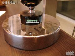 基座上都是灰-满记甜品(无锡八佰伴店)