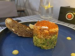 熏三文鱼牛油果塔-Lets burger非常汉堡·环球风味(蓝色港湾店)