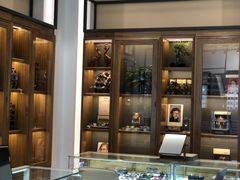 -回瑞眼镜·蔡司·依视路官方授权店(广益路万达店)