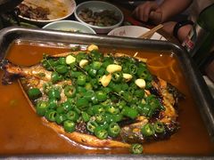 -辣尚瘾·烤鱼·新川菜(交大直营店)