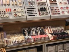 -名创优品(广东省广州琶洲保利广场店)