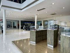 -上海天华·捷豹路虎4S店(闵行店)