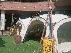 -瑞虹新天地月亮湾