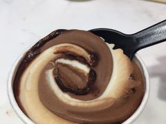 香蕉黑巧克力冰淇淋-GODIVA(月星环球港店)