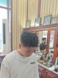 -绅仕門男士理发馆