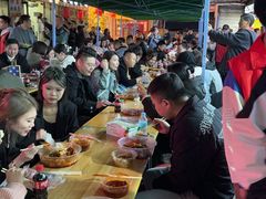 -哈海英麻辣烫(中华西路步行街店)