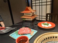 -山川小町·极番烧肉(新地假日广场店)