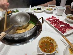 -犇鼎牛潮汕牛肉火锅(新辰里学清路店)