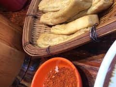 石屏烧豆腐-老滇山寨•云南特色菜•地方菜•民族风情歌舞表演(金碧店)