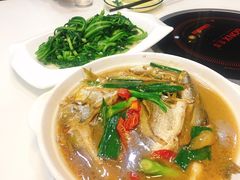 -鑫悦楼煎蟹·16年海鲜大排档