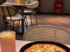 -必胜客(WOW中心城店)