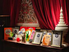 -弦月窗LUNETTE BY AMANDA(复兴路店)