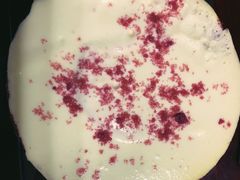 红丝绒芝士爆浆蛋糕-面包新语(吾悦国际广场店)