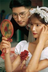 -易摄影婚纱摄影工作室
