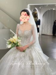 -艾米丽婚纱礼服