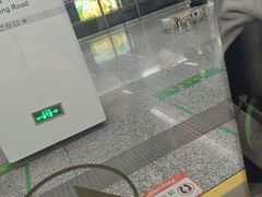 -盈丰路(地铁站)