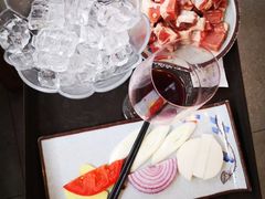 -毛辣果·贵州红酸汤牛肉火锅(西单店)