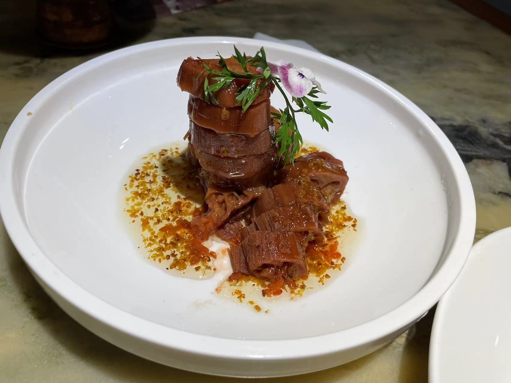 范家小馆菜品不错