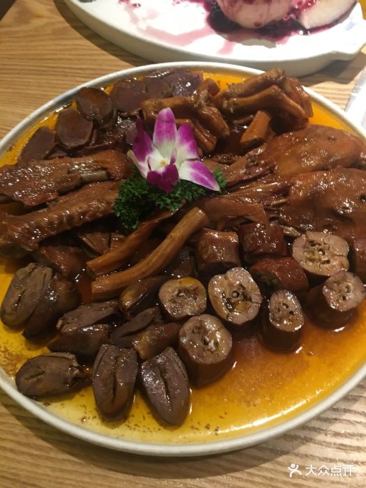 京炉·北京烤鸭火锅(日月光店)鸭货拼盘图片 - 第5张