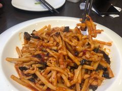 鱼香肉丝-老牌坊•鲁菜名店•地道济南菜(大观园商埠店)