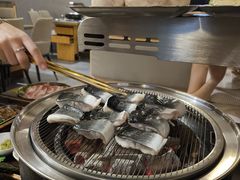 -围炉肉舍•炭烤活鳗•丹东海鲜烤肉(步行街店)